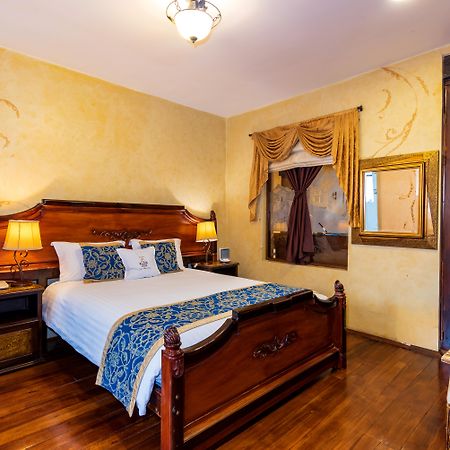 Hotel Boutique Los Balcones Куенка Екстериор снимка