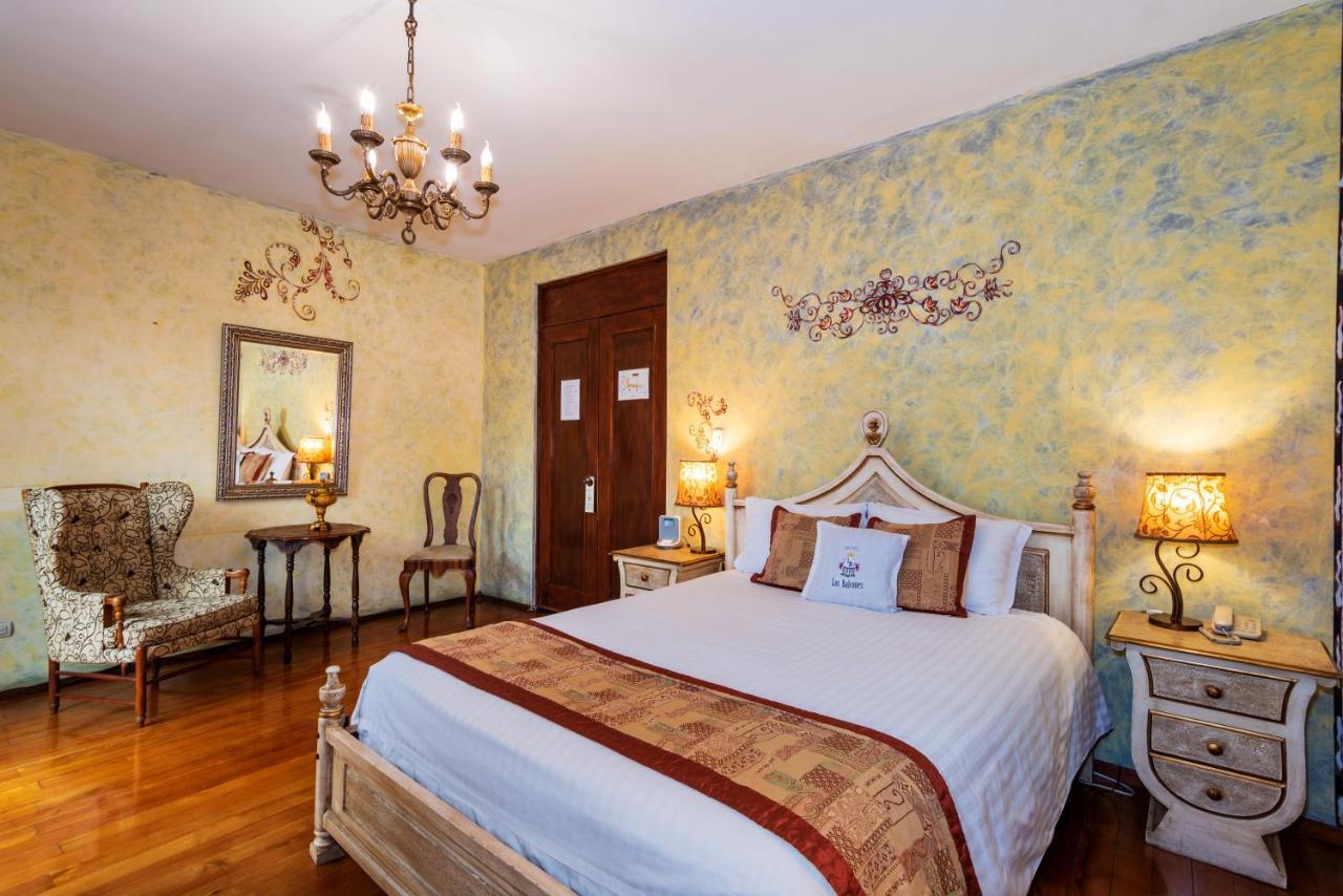 Hotel Boutique Los Balcones Куенка Екстериор снимка