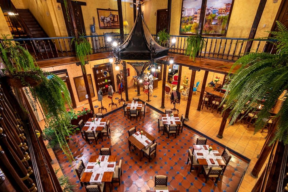 Hotel Boutique Los Balcones Куенка Екстериор снимка