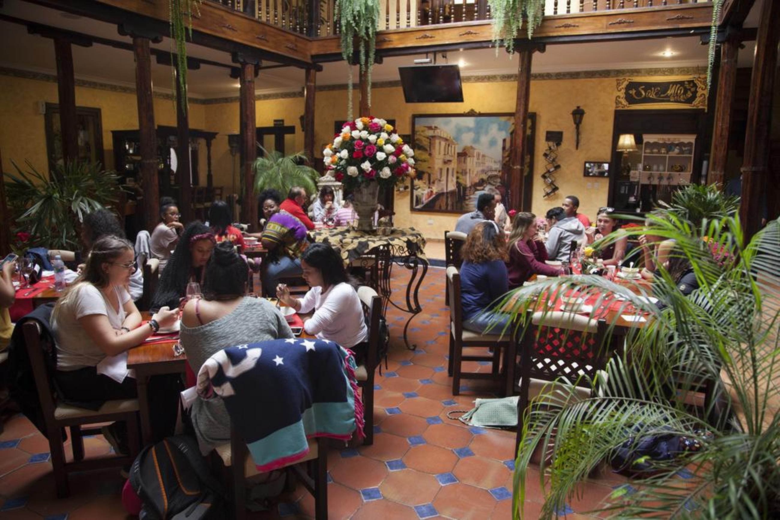 Hotel Boutique Los Balcones Куенка Екстериор снимка