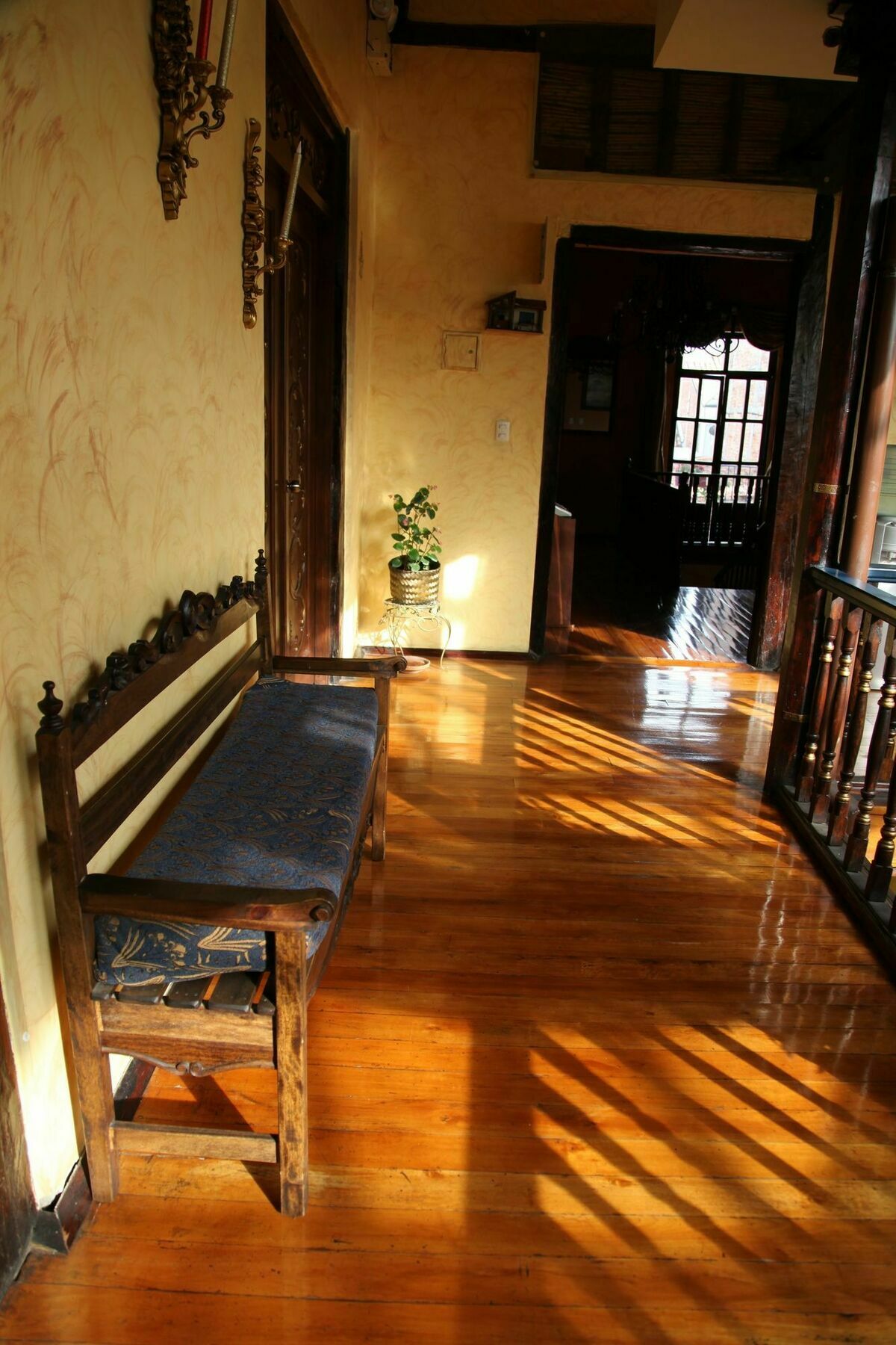 Hotel Boutique Los Balcones Куенка Екстериор снимка