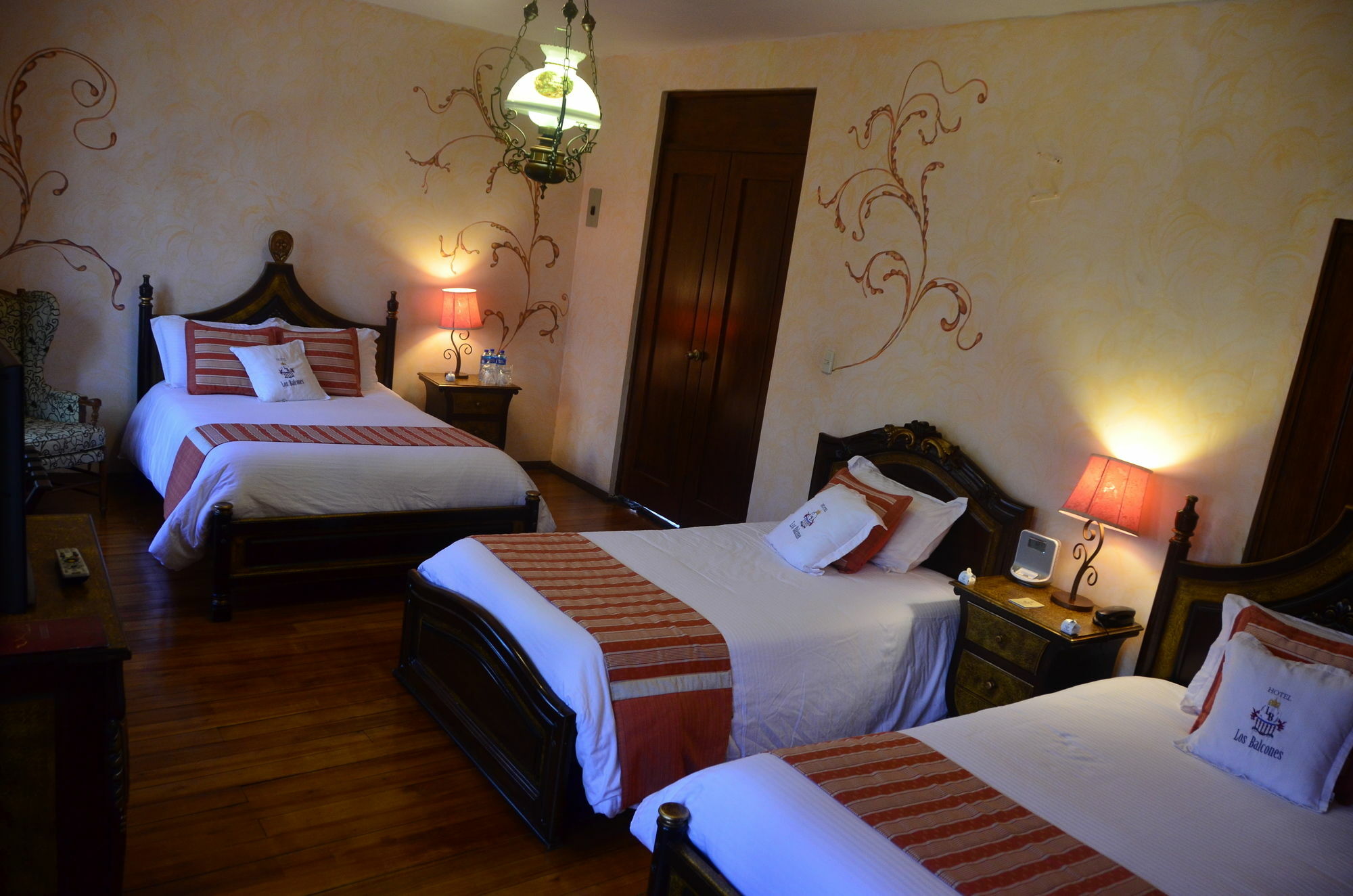 Hotel Boutique Los Balcones Куенка Екстериор снимка