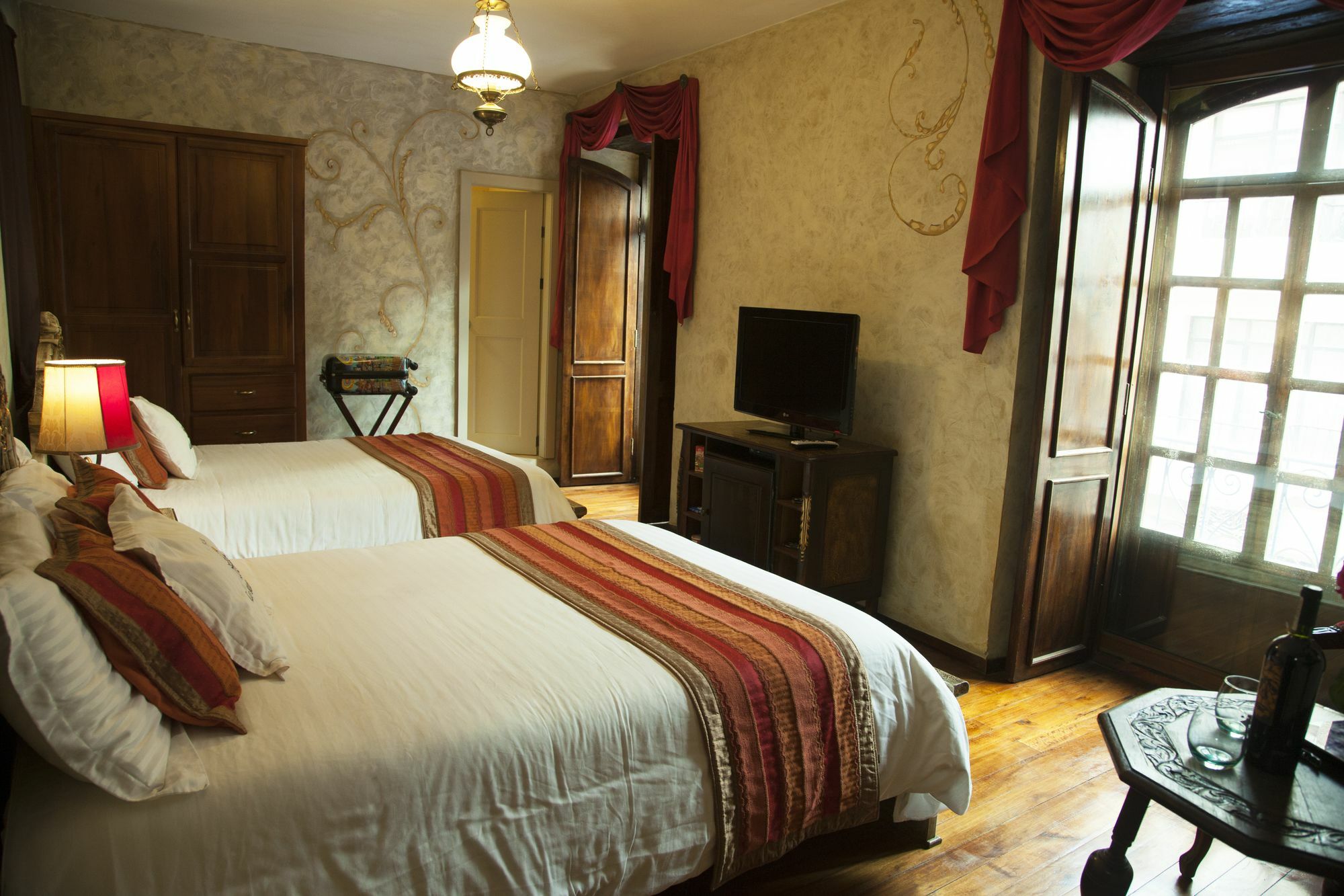 Hotel Boutique Los Balcones Куенка Екстериор снимка